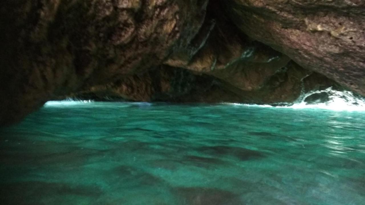 Aiolos Kalamaki  المظهر الخارجي الصورة